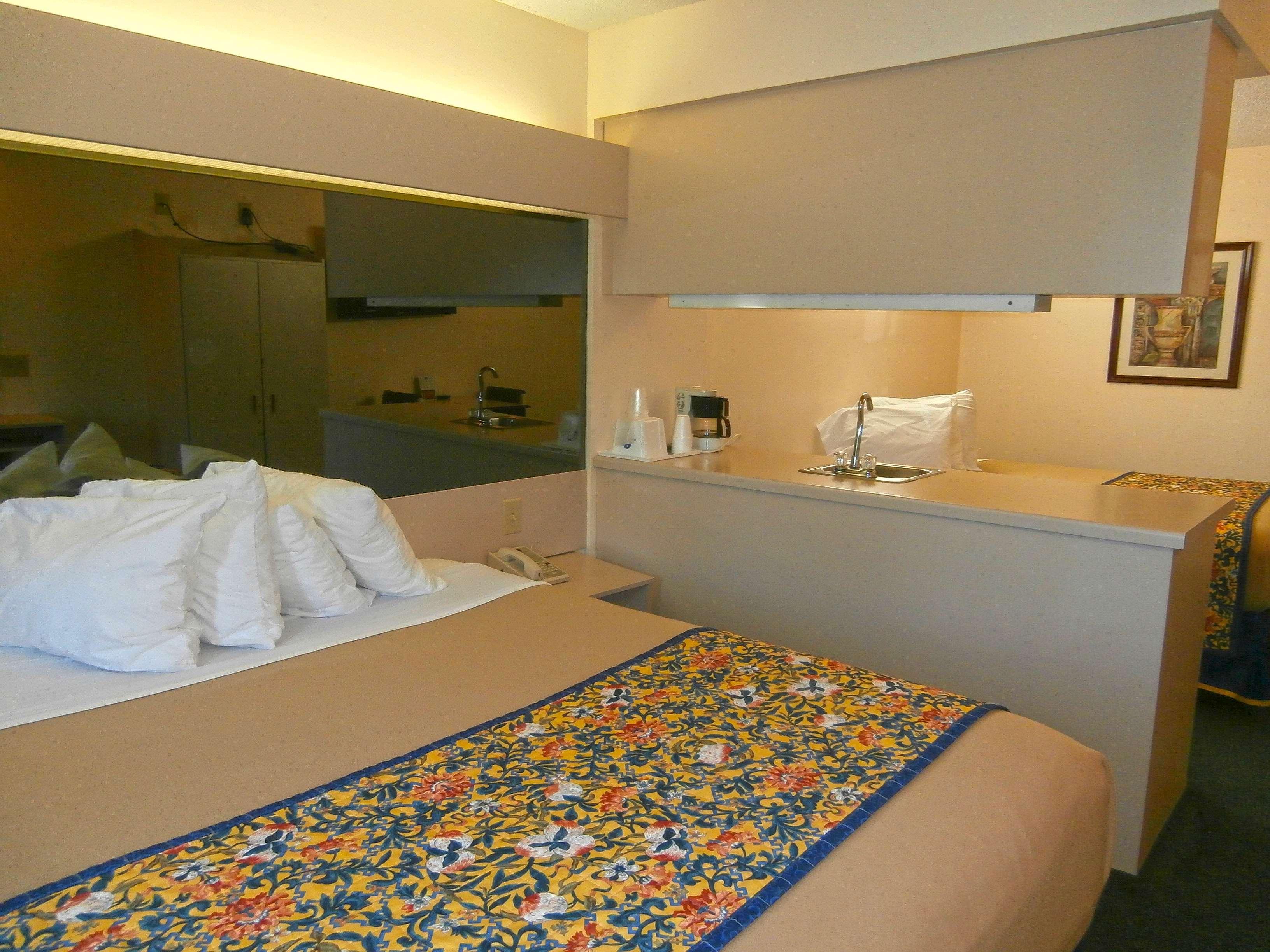 America'S Best Value Inn & Suites-Mcdonough Eksteriør bilde