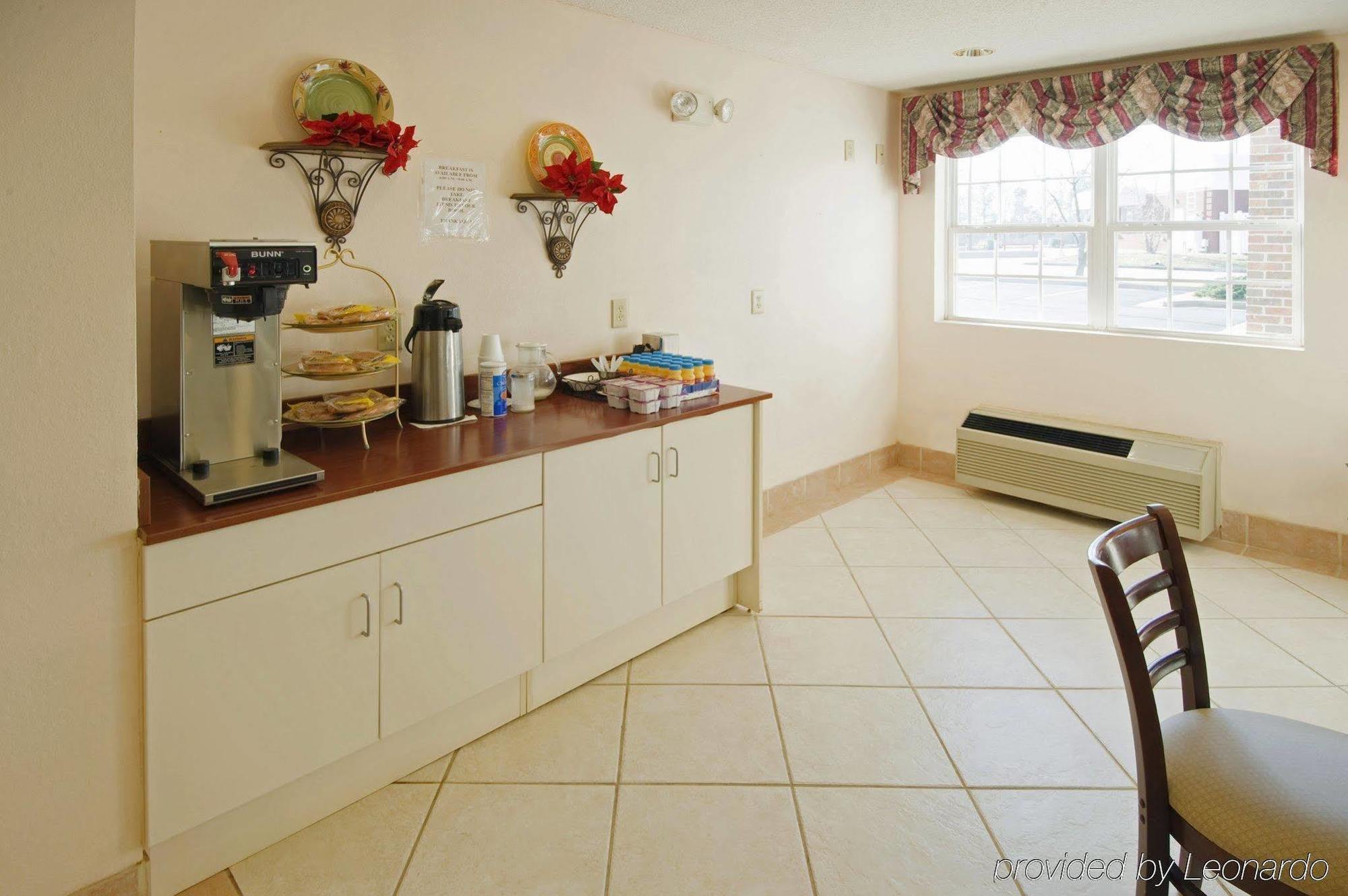 America'S Best Value Inn & Suites-Mcdonough Restaurant bilde